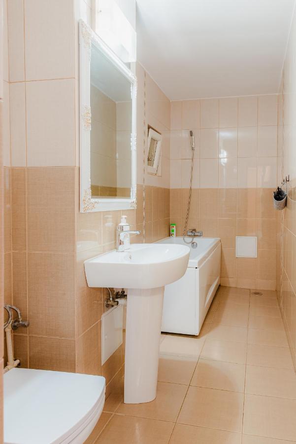 Apartament 2 Camere, Decomandat, In Zona Centrala Bucarest Exterior foto